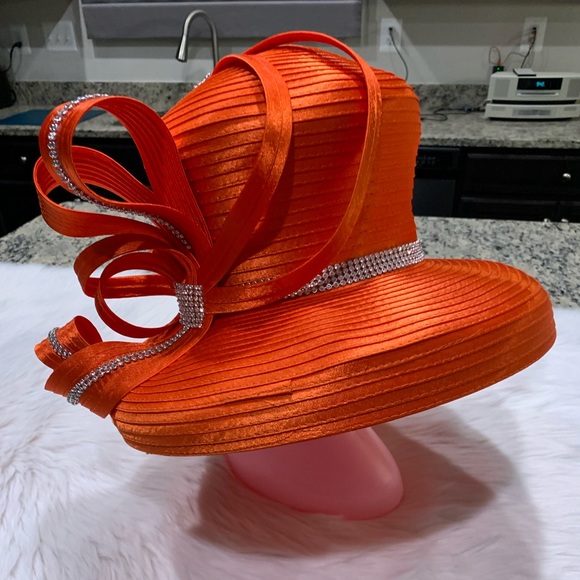 Charm’s Orange Hat - Picture 3 of 14